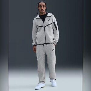 Nike Men’s Tech Fleece Open Hem Pants